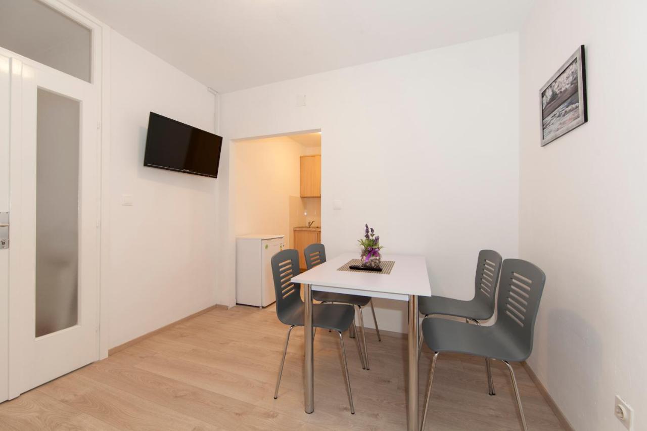 Apartmani Iva Tučepi Kültér fotó