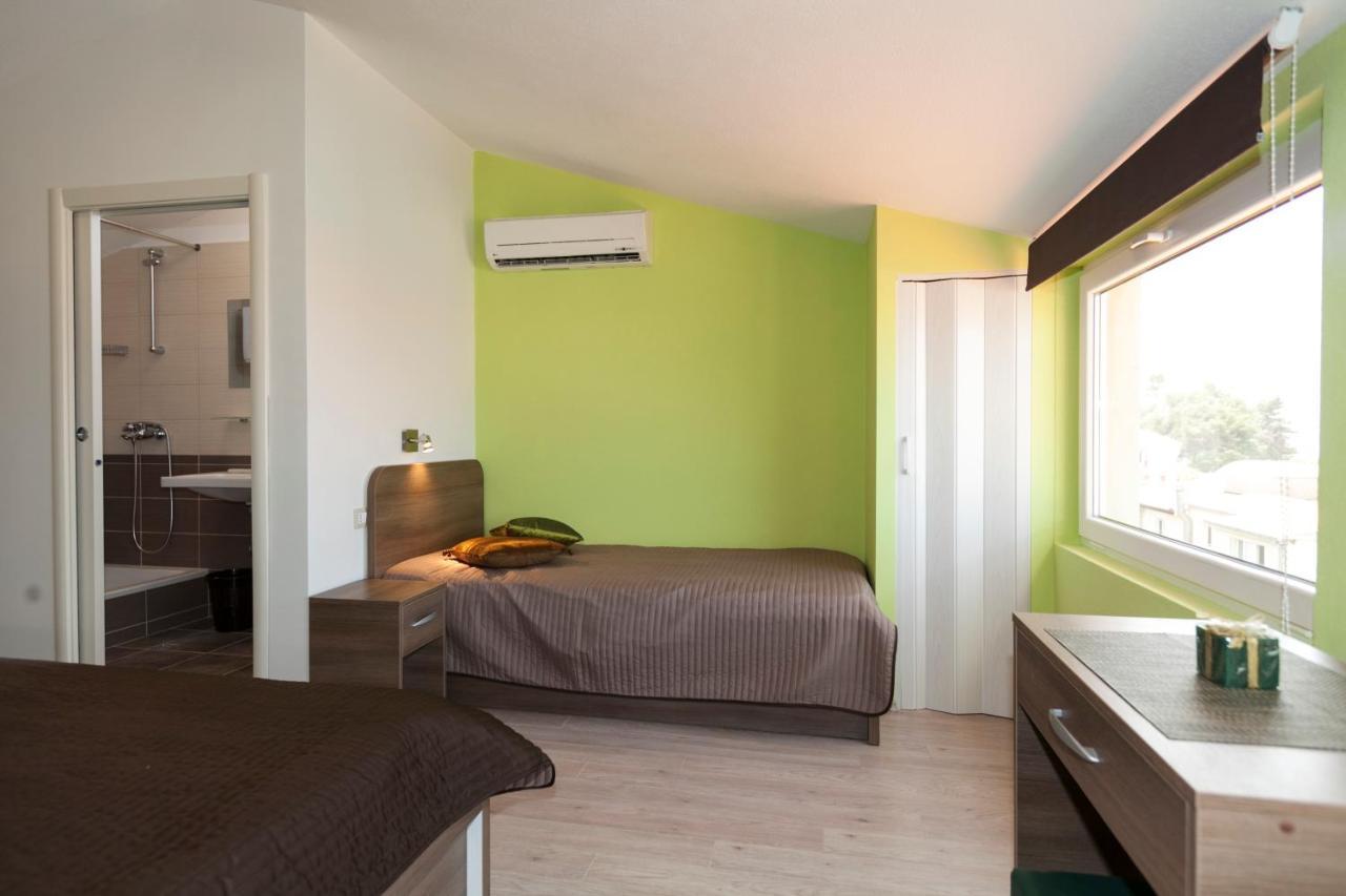 Apartmani Iva Tučepi Kültér fotó