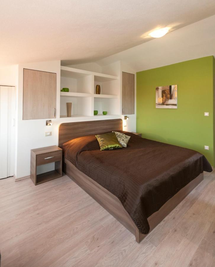 Apartmani Iva Tučepi Kültér fotó